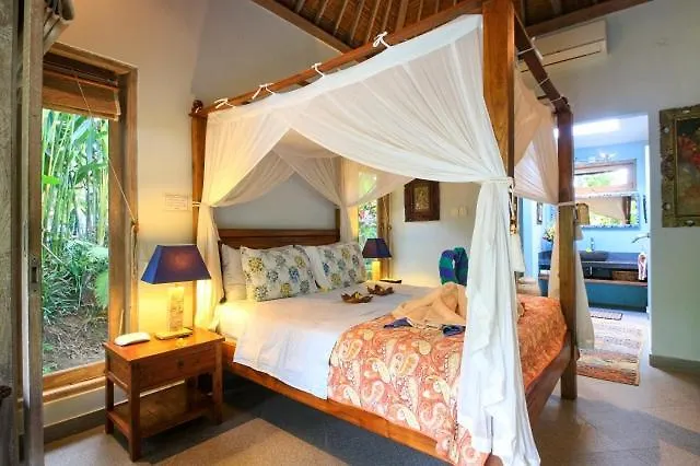 Artsy 2 Bed Villa/Ubud/Pool/Ac/Gardens/Penestanan Vila